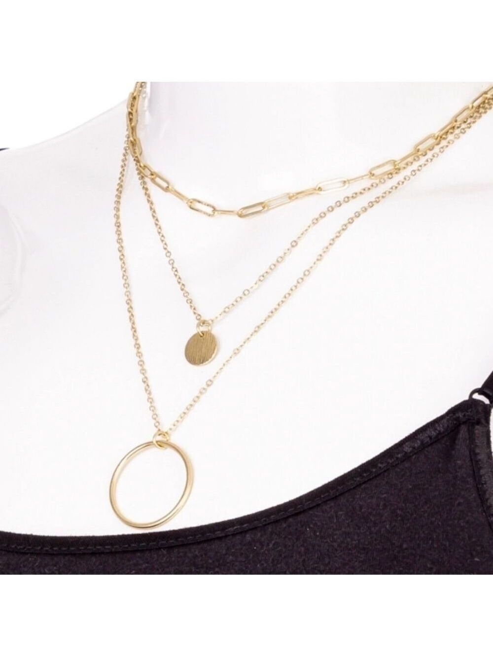 Layered Chain Circle Pendant Necklace 